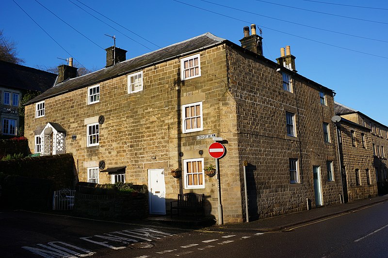 File:1, 2 and 3 Bagshaw Hill, Bakewell.jpg