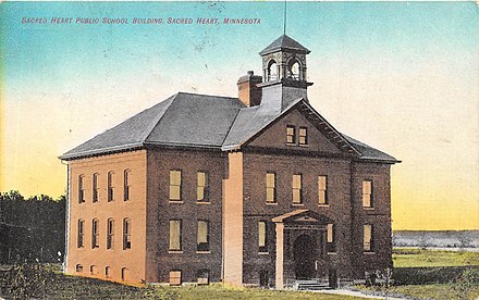 The school on a 1903 postcard 1903postcardPublicSchoolSacredHeartMN.jpg