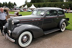 1936 Oldsmobile Eight L-Series Model L-36 2-door Trunked Sedan