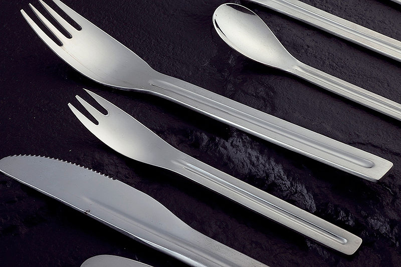 File:1974 S-typeCutlery Masahiro-Mori.jpg