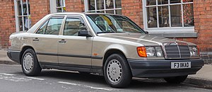 1988 Mercedes-Benz 300d Diesel Automatic 3.0 Front.jpg