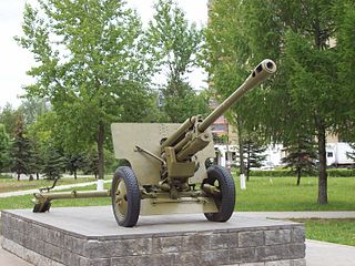 <span class="mw-page-title-main">76 mm divisional gun M1942 (ZiS-3)</span> Field gun