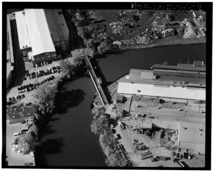 File:AERIAL VIEW, LOOKING WNW. - Chicago, Milwaukee and St. Paul Railway, Bridge No. Z-6, Spanning North Branch of Chicago River, South of Cortland Street, Chicago, Cook County, IL HAER ILL, 16-CHIG, 120-4.tif