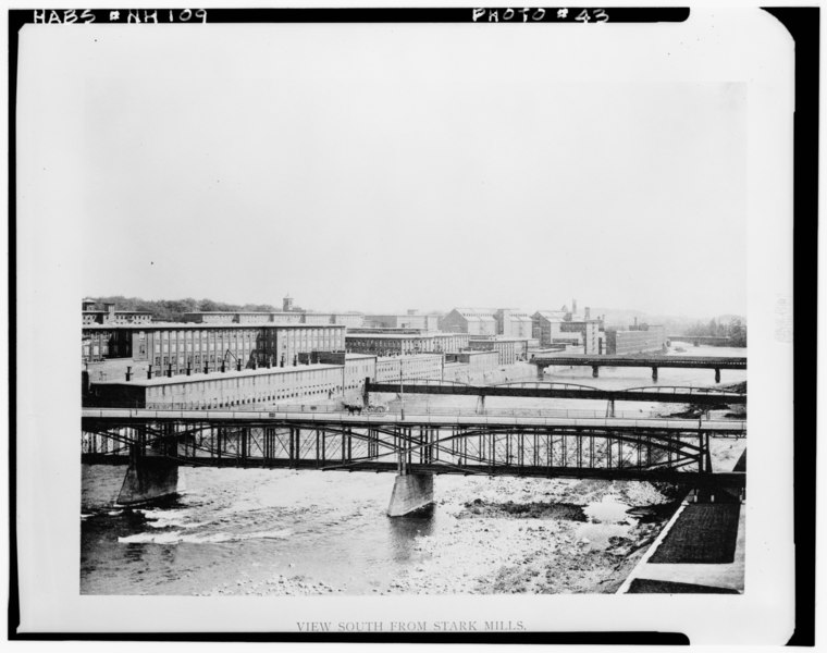 File:AMOSKEAG MILLYARD (CENTRAL DIVISION) RIVER BRIDGES. PHOTOCOPY OF c. 1895 VIEW LOOKING SOUTHEAST. From the collection of the Manchester Historic Association, Manchester, N. H. - HABS NH,6-MANCH,2-90.tif