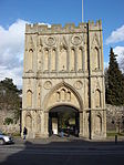 Abbey Gate және Gatehouse