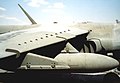 Synliga plattturbulatorer på vingkanten av AV-8B Harrier II