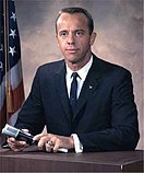 Alan Shepard, primul astronaut american care a zburat în spațiu