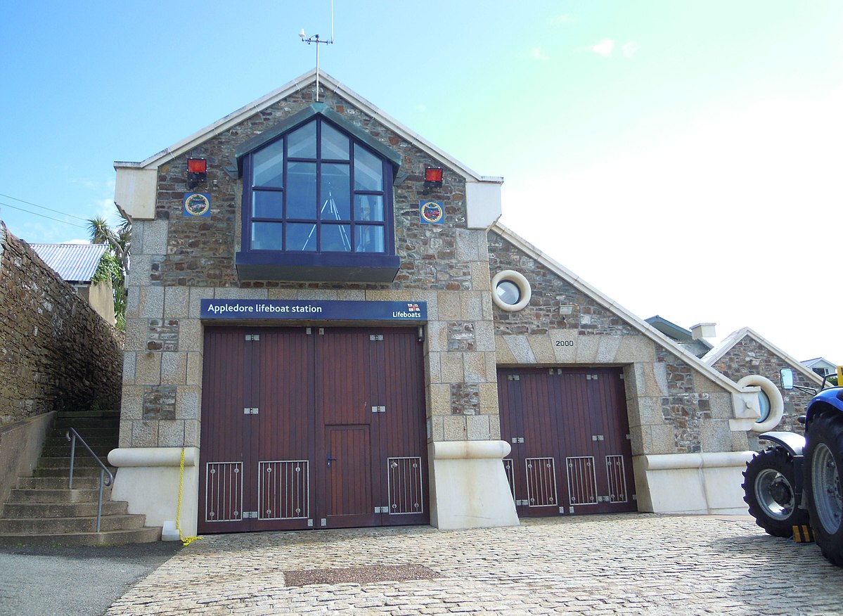 Appledore Lifeboat Station: Difference between revisions – Wikipedia