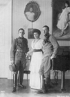 Archduchess Blanca with her sons Archdukes Rainer and Leopold.jpg