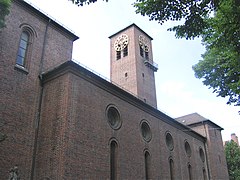 Auferstehungskirche Muenchen-1.jpg