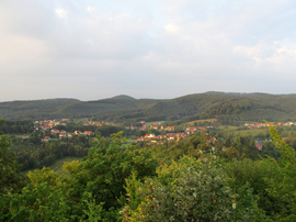 Baerenthal-vue-sur-le-village-prise du-château-du-Ramstein.png