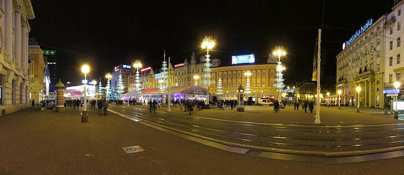 File:Ban Jelačić Square 20121201 0221P.jpg