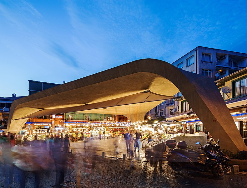 File:Beşiktaş Fish Market.jpg