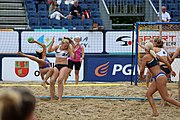 Deutsch: Beachhandball Europameisterschaften 2019 (Beach handball Euro); Tag 5: 6. Juli 2019 – Frauen, Halbfinale, Ungarn-Niederlande 2:0 (19:16, 15:12) English: Beach handball Euro; Day 5: 6 July 2019 – Semifinal Women – Hungary-Netherlands 2:0 (19:16, 15:12)