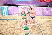 Deutsch: Beachhandball bei den Olympischen Jugendspielen 2018; Tag 6, 12. Oktober 2018; Mädchen, Hauptrundenspiel – Ungarn-Niederlande 2:1 English: Beach handball at the 2018 Summer Youth Olympics at 12 October 2018 – Girls Main Round – Hungary-Netherlands 2:1