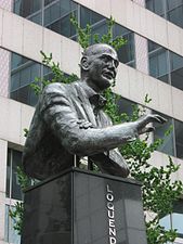 Statue af Fortuyn i Rotterdam