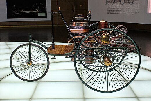 Replica van Benz Patent-Motorwagen Nummer 1 uit 1886, voorloper van de moderne auto