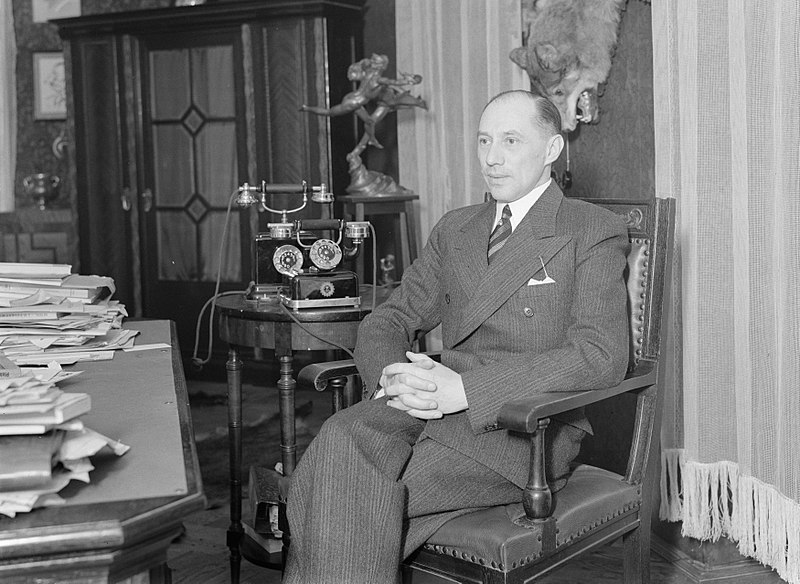 File:Bogusław Miedziński, vroegere minister van Post en Telegrafie en van 1929-1938 …, Bestanddeelnr 190-1260.jpg