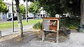 wikimedia_commons=File:Bordeaux - Square Gaviniès - boîte à livres.jpg