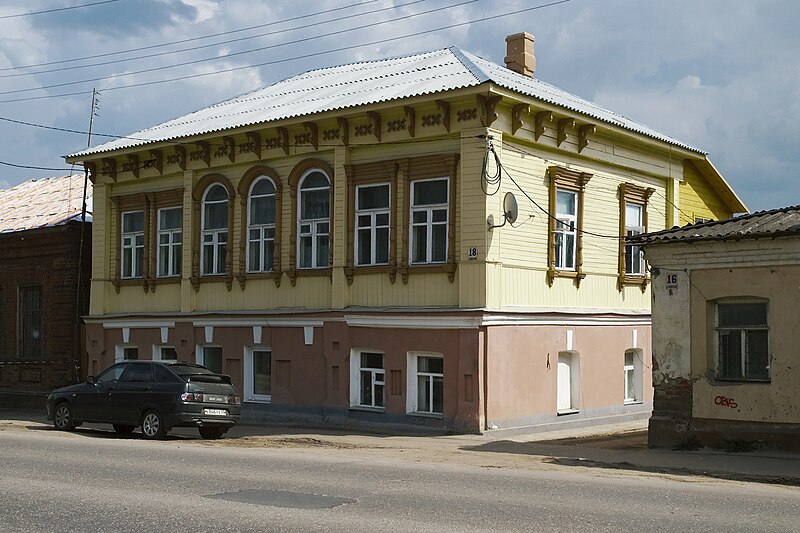 File:Borovsk Kommunisticheskaya 18 01b.jpg