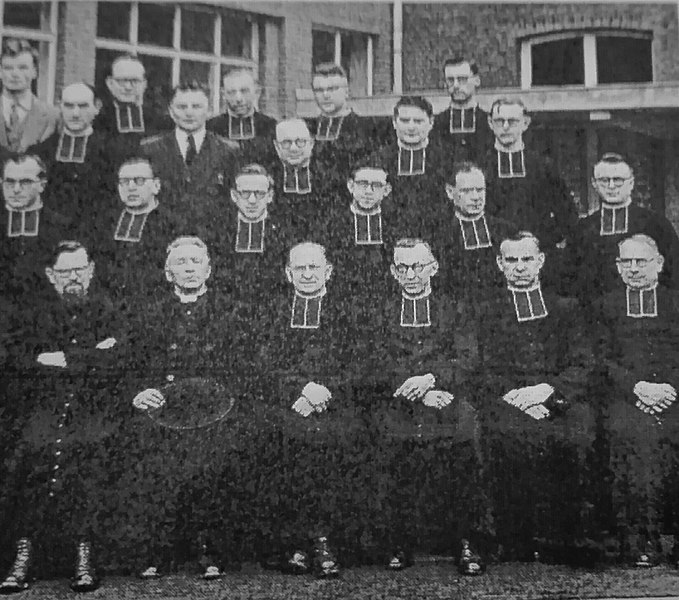 File:Brethren and teachers Sint-Gabriëlcollege.jpg