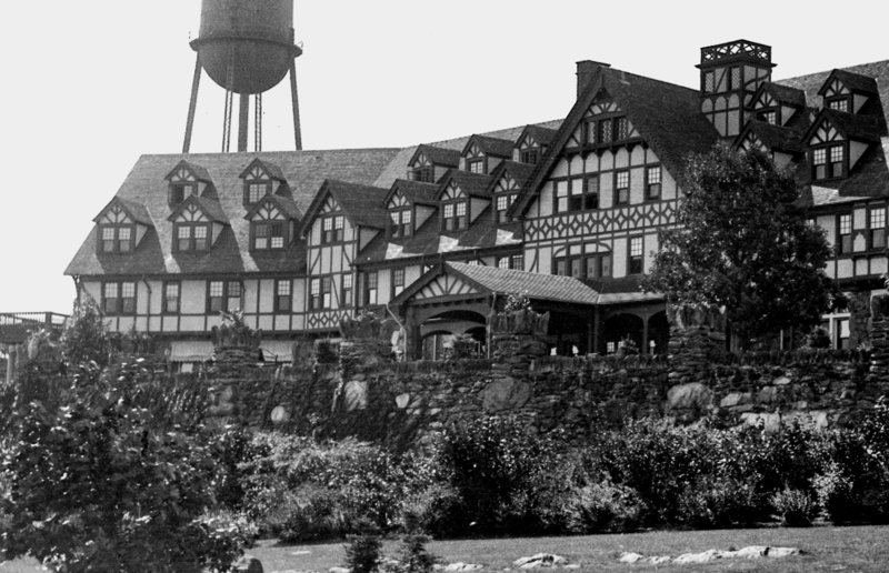 File:Briarcliff Lodge c. 1905 (2) crop.png