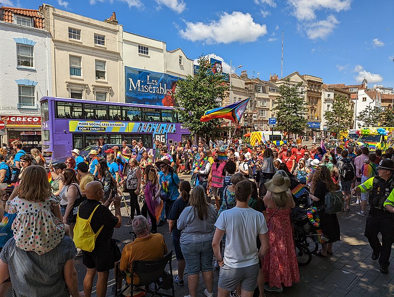 File:Bristol Pride 2022 123837582.jpg
