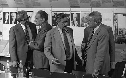 1978 conference in Rhöndorf with eminent historian Golo Mann (center)