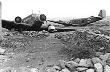 Ju 52s damaged in Crete, 1941 Bundesarchiv Bild 101I-166-0512-39, Kreta, Abgesturzte Ju 52.jpg