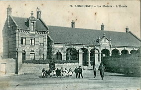 La mairie-école, avant la Première Guerre mondiale.