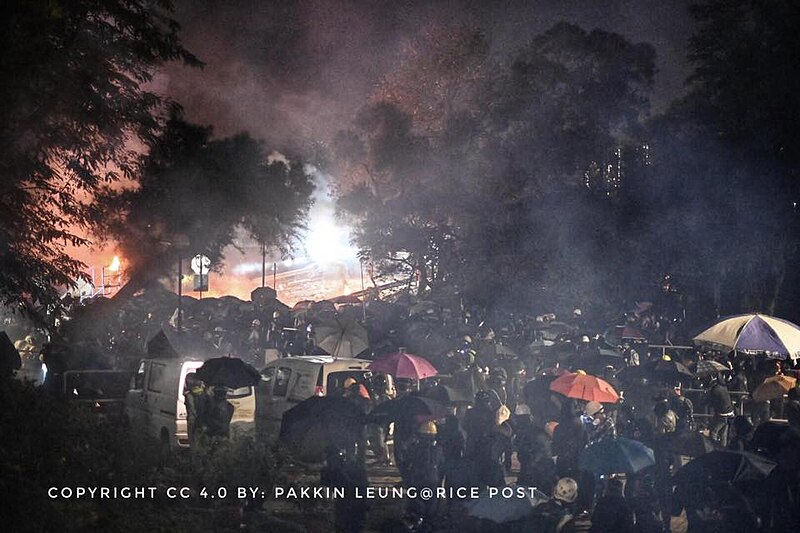 File:CUHK Protester face with smoke 20191112.jpg