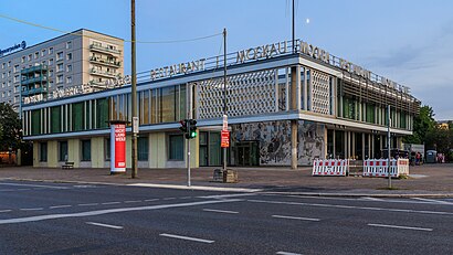 So kommt man zu Restaurant Mo mit den Öffentlichen - Mehr zum Ort Hier