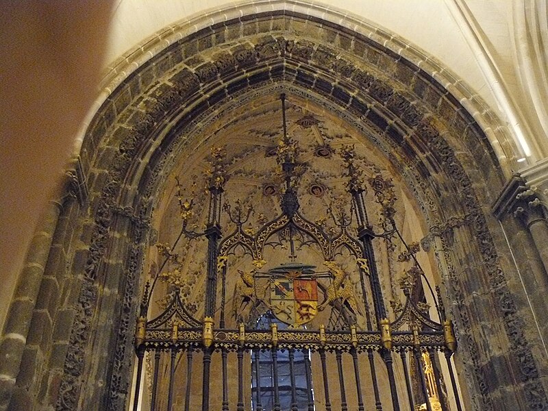 File:CatedralDeBurgos20110910091203P1130567.jpg