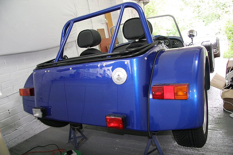 File:Caterham Roadsport building - 078 - Fitted rear wings and rear lights - Flickr - exfordy.jpg