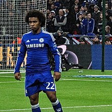 Willian playing for Chelsea in 2015 Chelsea 2 Spurs 0 Capital One Cup winners 2015 (16073436623).jpg