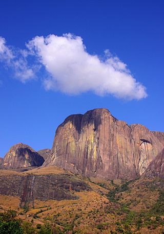 <span class="mw-page-title-main">Isandra</span> Madagascar geological formation