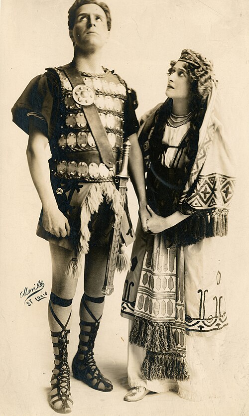 Tearle (left) starring in the 1908–1909 touring production of Ben-Hur