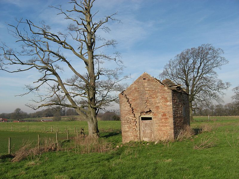 File:Decay and Dereliction. - panoramio.jpg