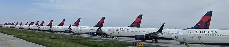 File:Delta Planes at MCI (49879682347) (cropped).jpg