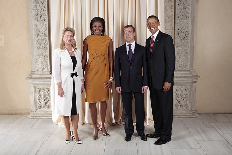 File:Dmitriy Medvedev with Obamas.jpg