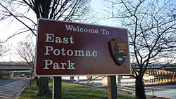 Est-potomac-sign.jpg