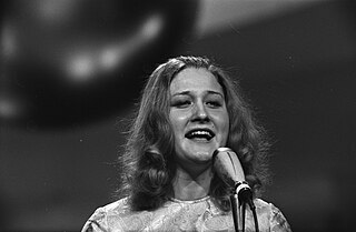 Eva Sršen Slovenian singer (born 1951)