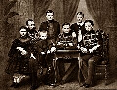 Aleksandrs II ar bērniem. No kreisās: Marija, Sergejs, Vladimirs, Aleksandrs, Aleksejs, Nikolajs (1861)