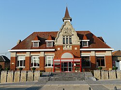 Fontaine-Notre-Dame 59 mairie.JPG