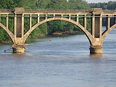 RF&P Subdivision rail bridge over the Rappahannock River in Fredericksburg with kayakers in 2017