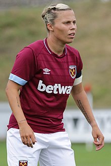 Gilly Flaherty Lewes FC Dames 0 West Ham Utd Dames 5 voorseizoen 12 08 2018-196 (43970276592) (bijgesneden).jpg