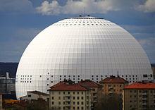 Datei:Globen_från_Hammarbybacken,_2016.jpg