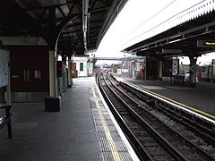 Centre terminating track looking north (2008)