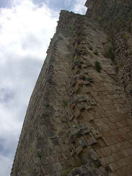 File:Gran Piramide-Uxmal-Yucatan-Mexico0304.JPG