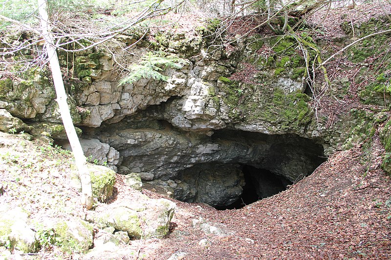 File:Grotte du Diable - panoramio.jpg